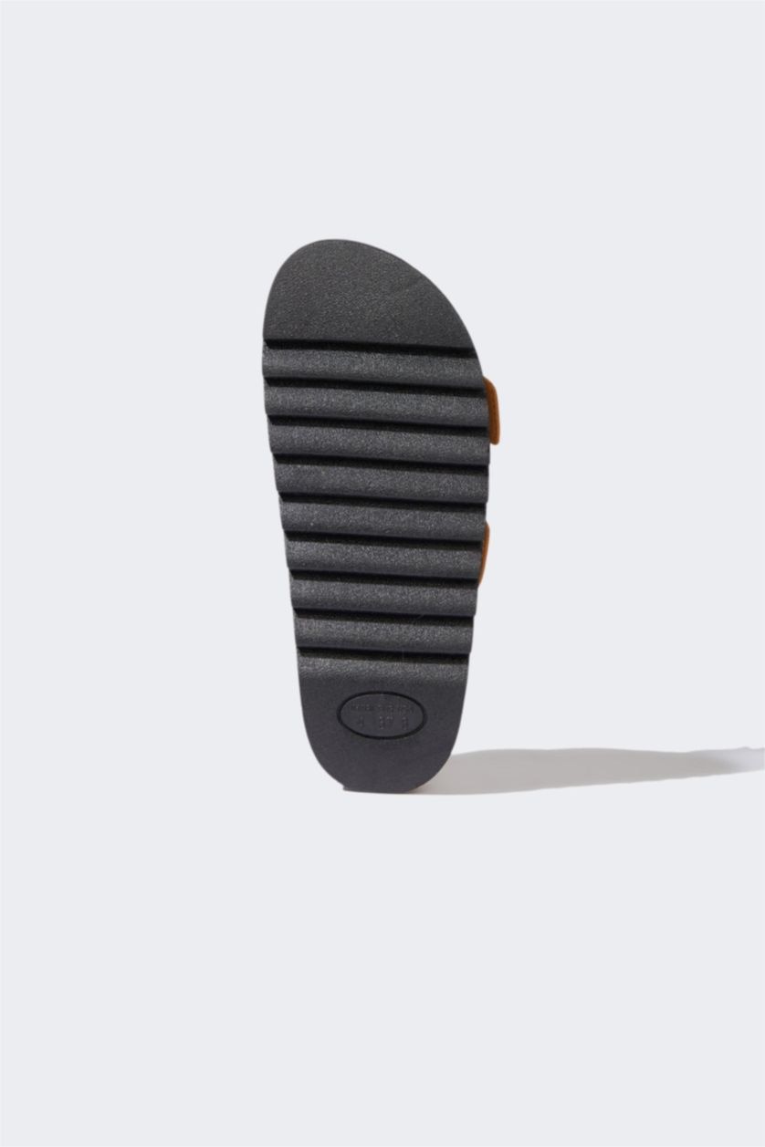 FEMME Beige Sandales en similicuir à semelles plates pour femme