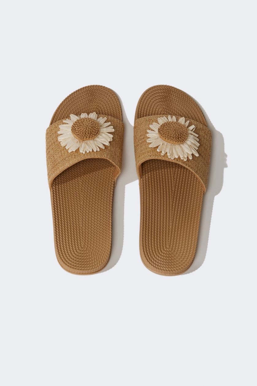 WOMAN Beige Woman Floral Flat Base Faux Leather Slippers