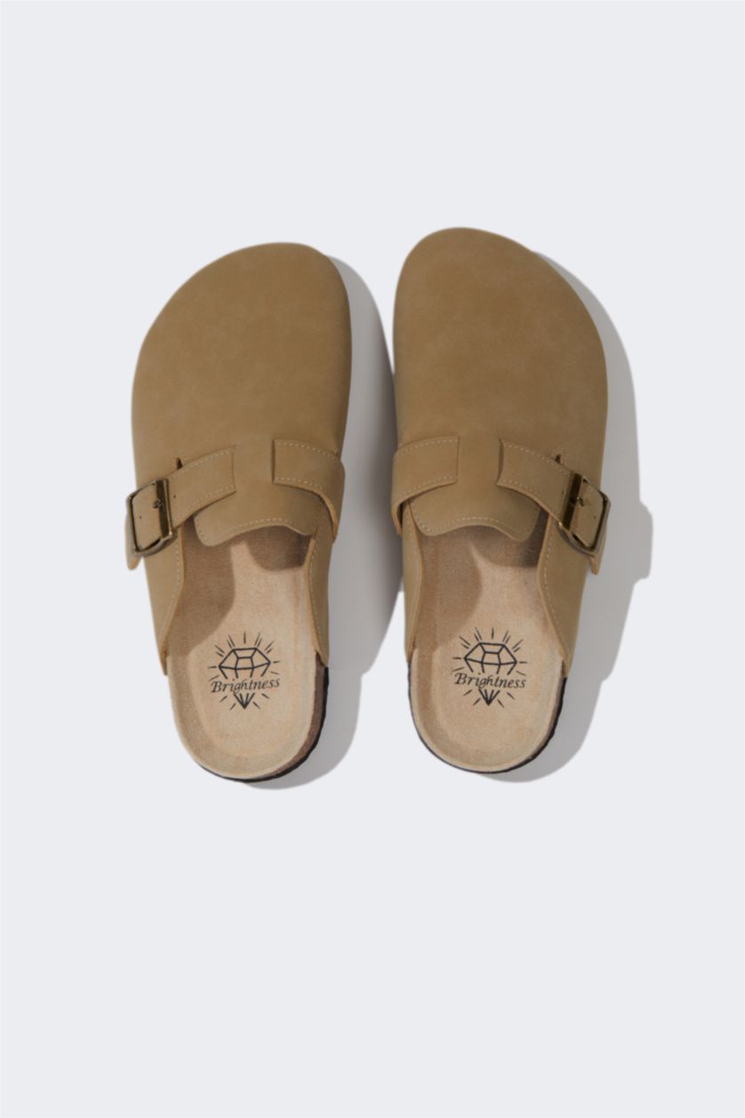 نساء بني فاتح شبشب جلد صناعي بكعب مسطح