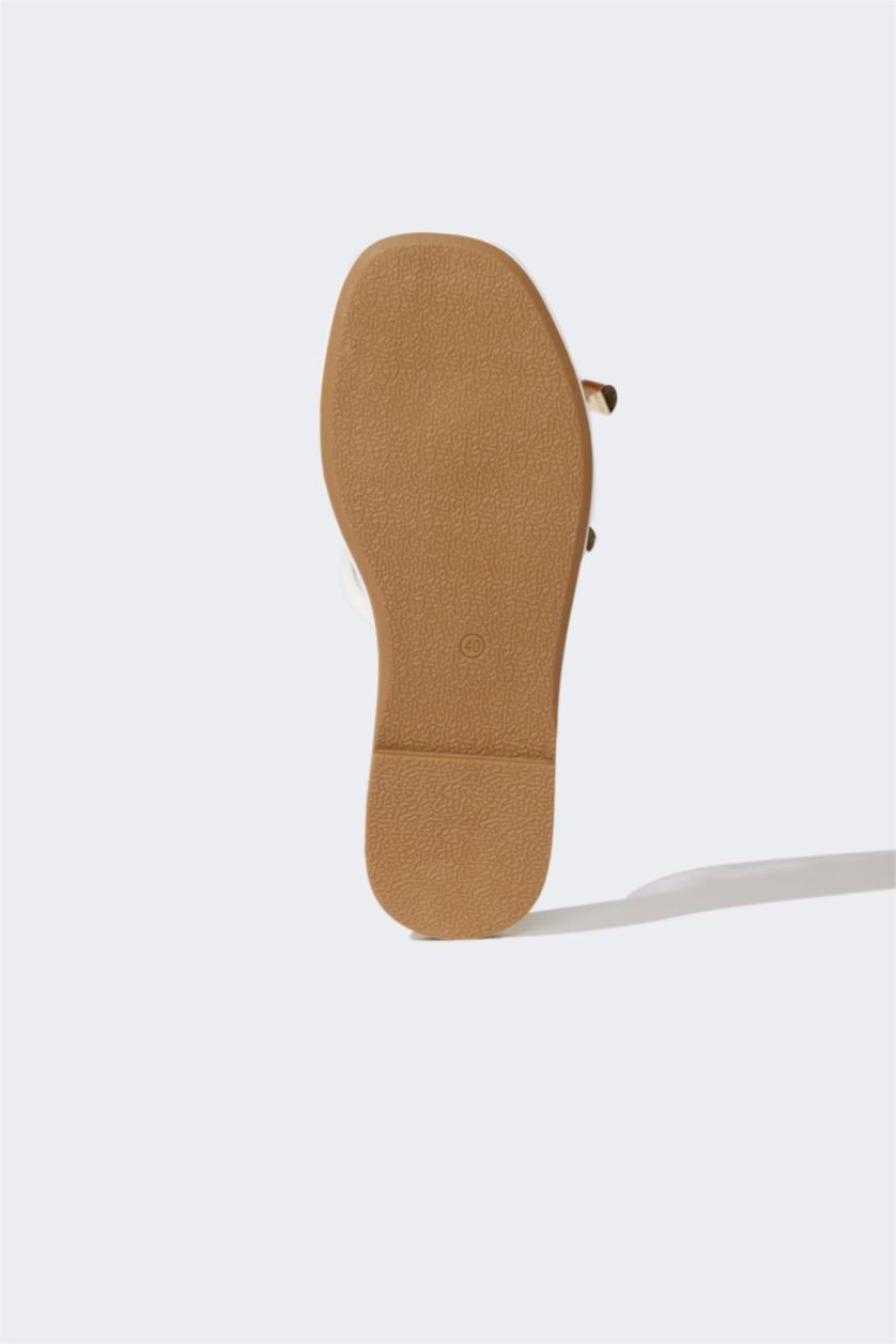 Kadın Kırık Beyaz Kadın Düz Taban Suni Deri Terlik