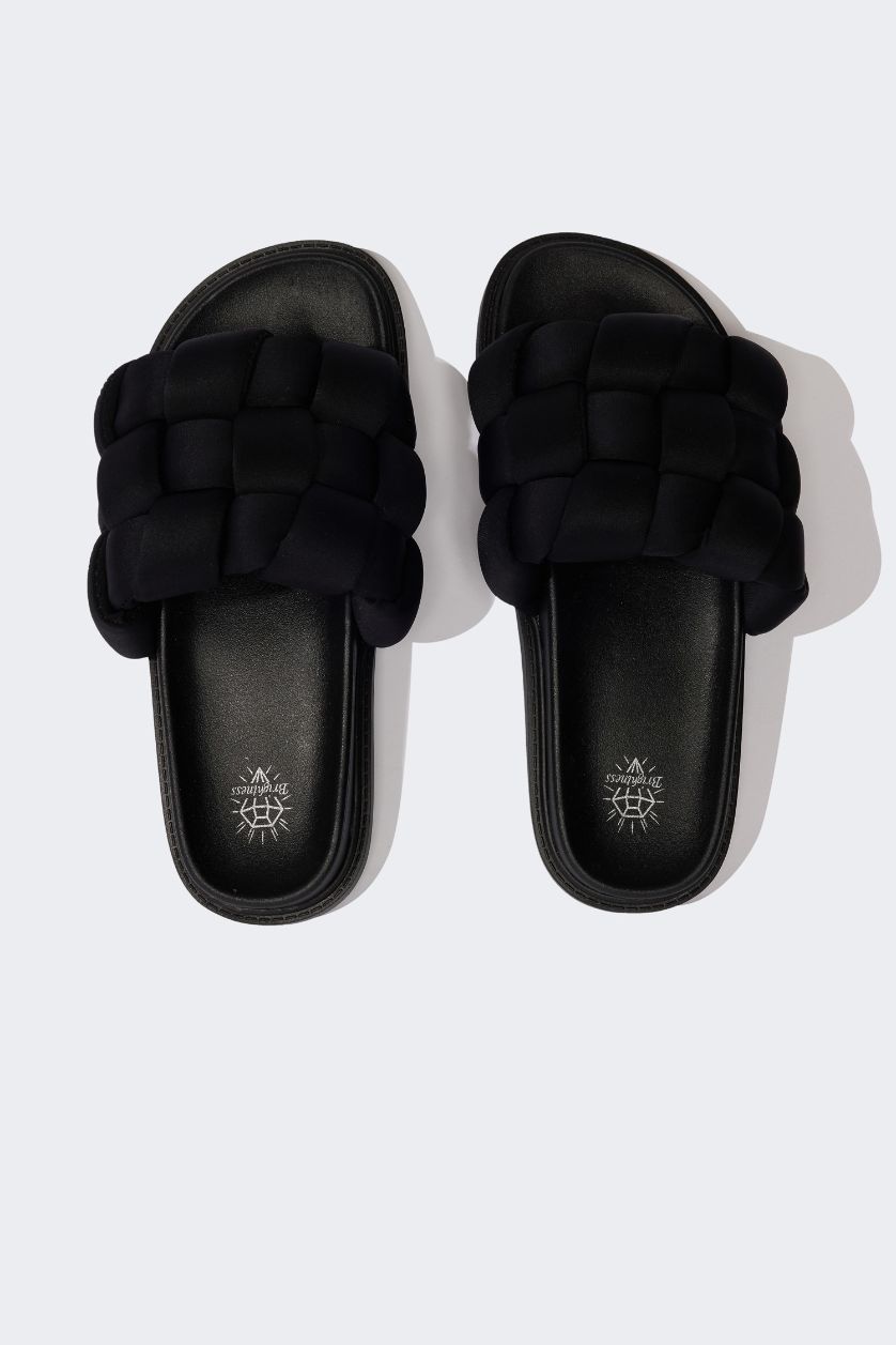 WOMAN Black Woman Flat Sole Slippers