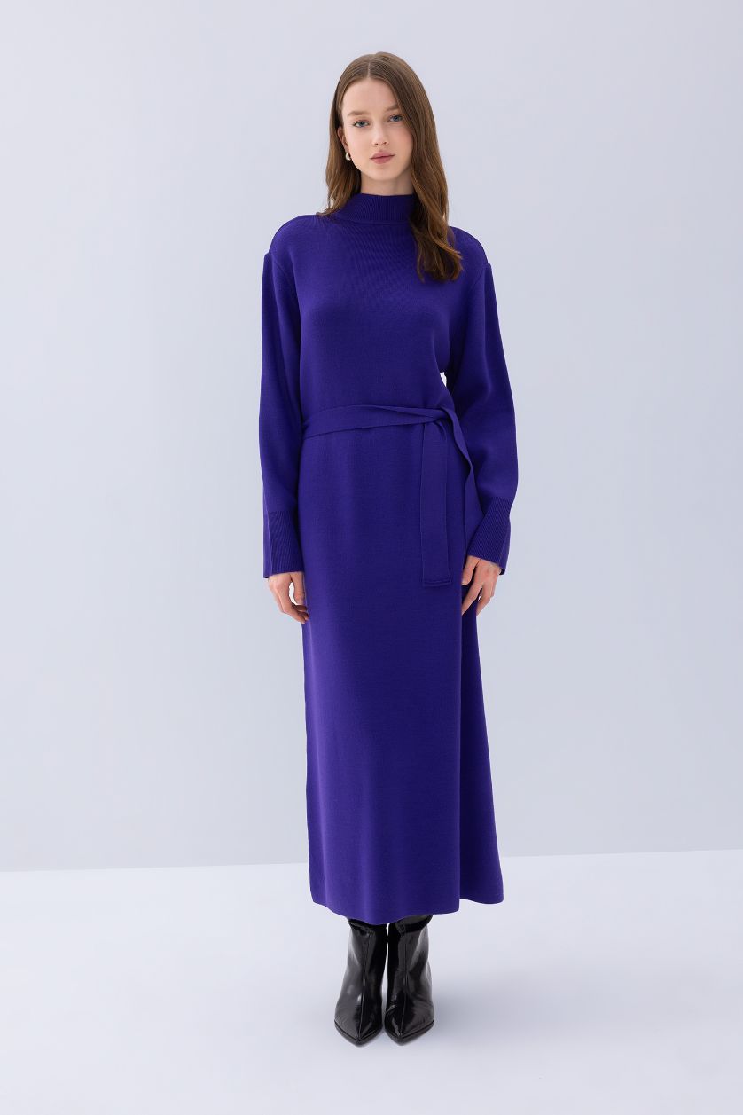 FEMME Violet Robe longue en tricot à manches longues et demi-col roulé Coupe régulière à taille nouée