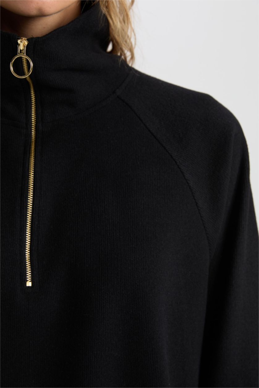 Kadın Siyah Regular Fit Yarım Fermuarlı Dik Yaka Basic Düz Sweatshirt