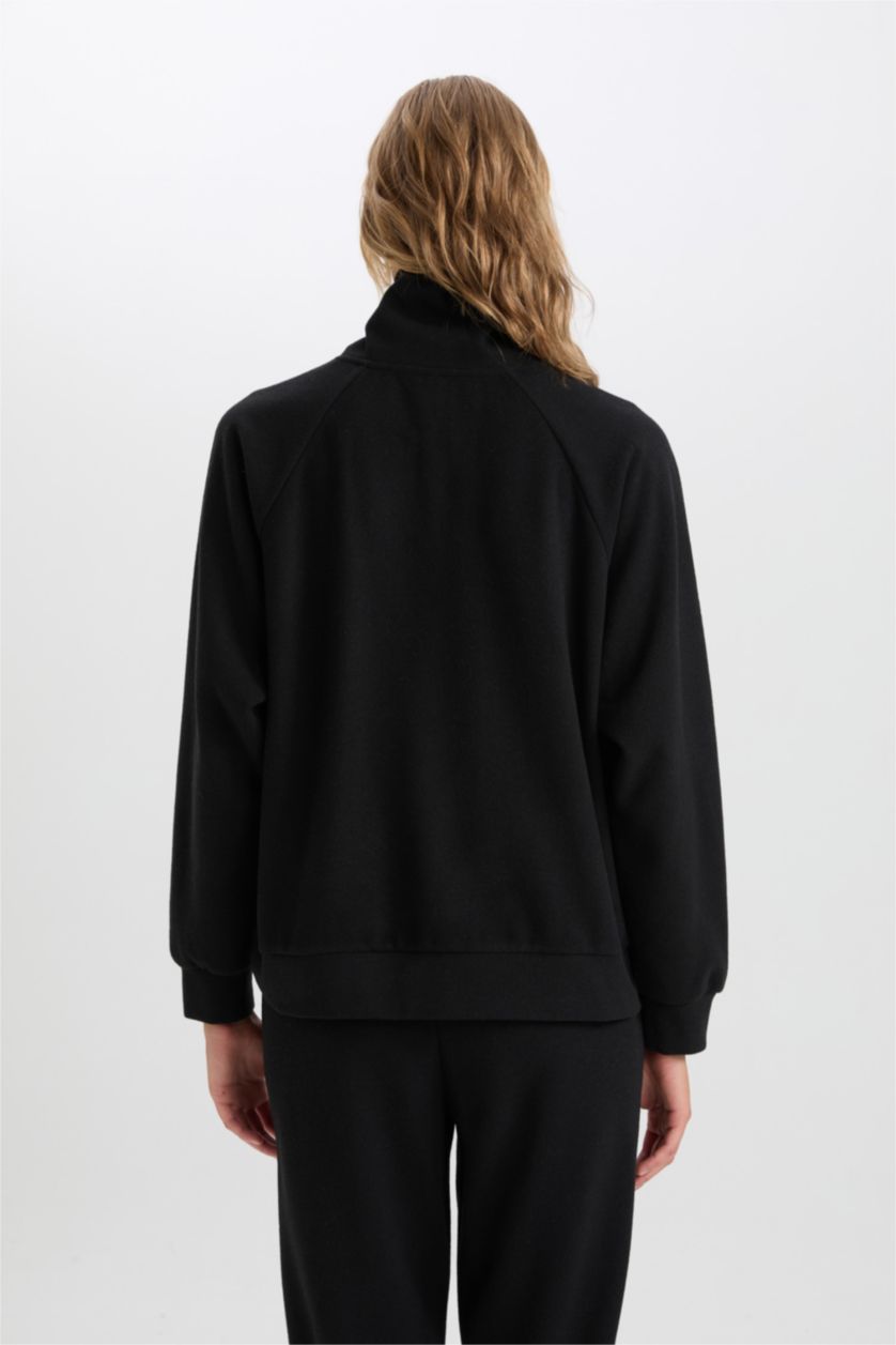 Kadın Siyah Regular Fit Yarım Fermuarlı Dik Yaka Basic Düz Sweatshirt