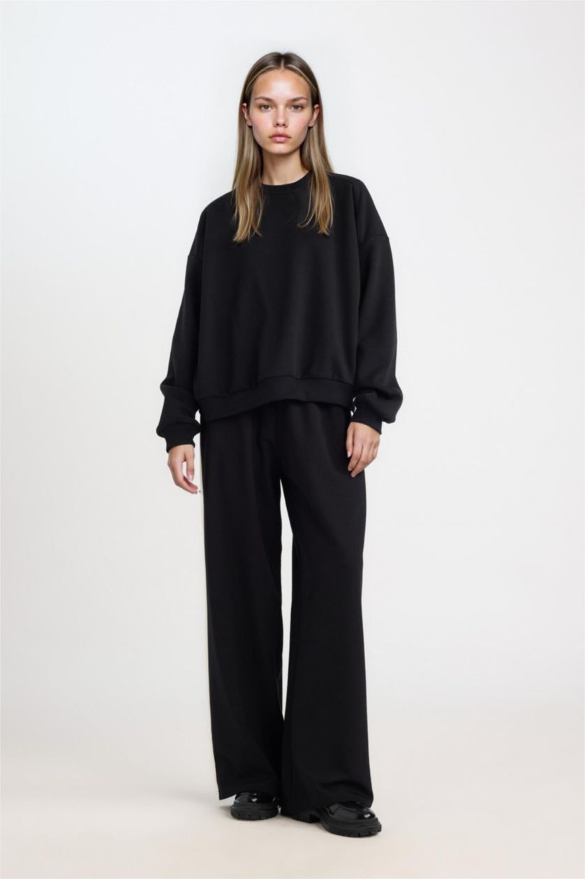 Kadın Siyah Oversize Geniş Kalıp Bisiklet Yaka Basic Düz Kalın Siyah Sweatshirt