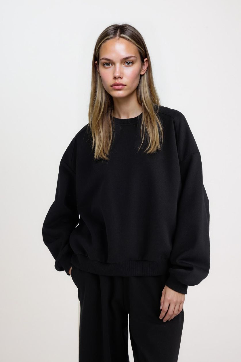 Kadın Siyah Oversize Geniş Kalıp Bisiklet Yaka Basic Düz Kalın Siyah Sweatshirt