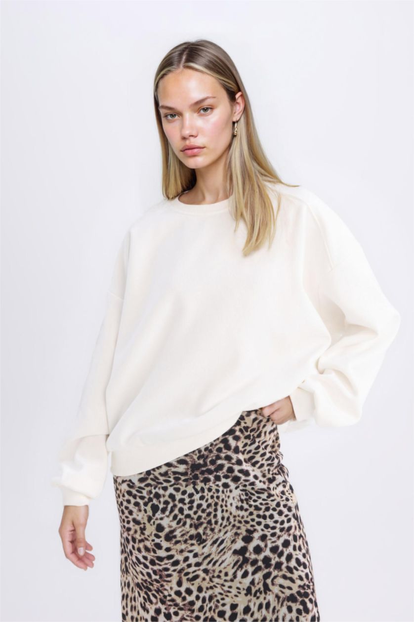 Women White Oversize Fit Thick Sweatshirt Fabric Sweatshirt