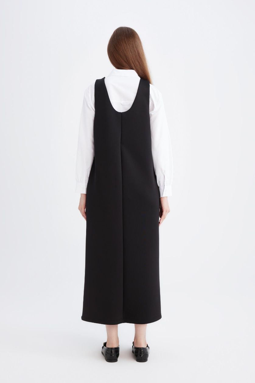 Kadın Siyah Relax Fit Yuvarlak Yaka Skuba Dalgıç Kumaş Kolsuz Siyah Midi Elbise