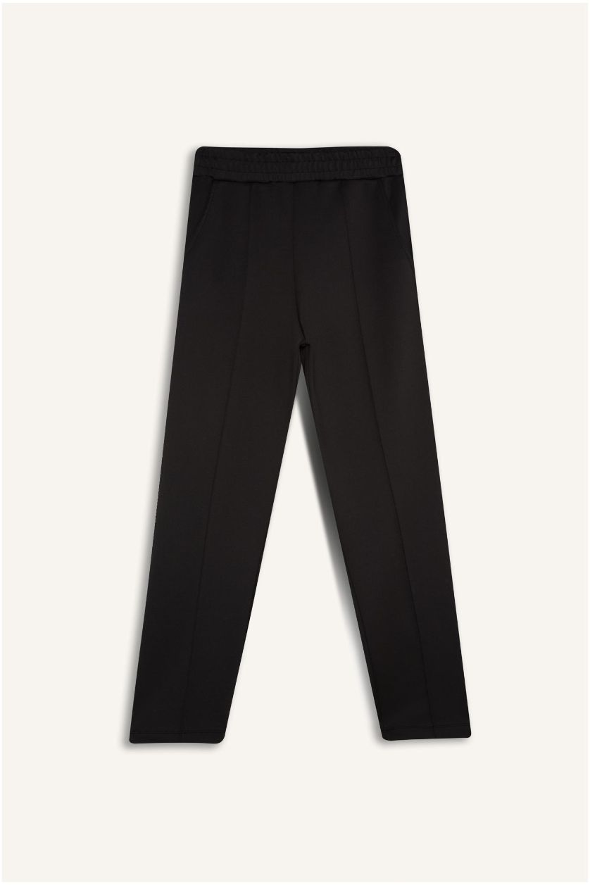 Kadın Siyah Regular Fit Cepli Pensli Skuba Dalgıç Kumaş Beli Lastikli Pantolon