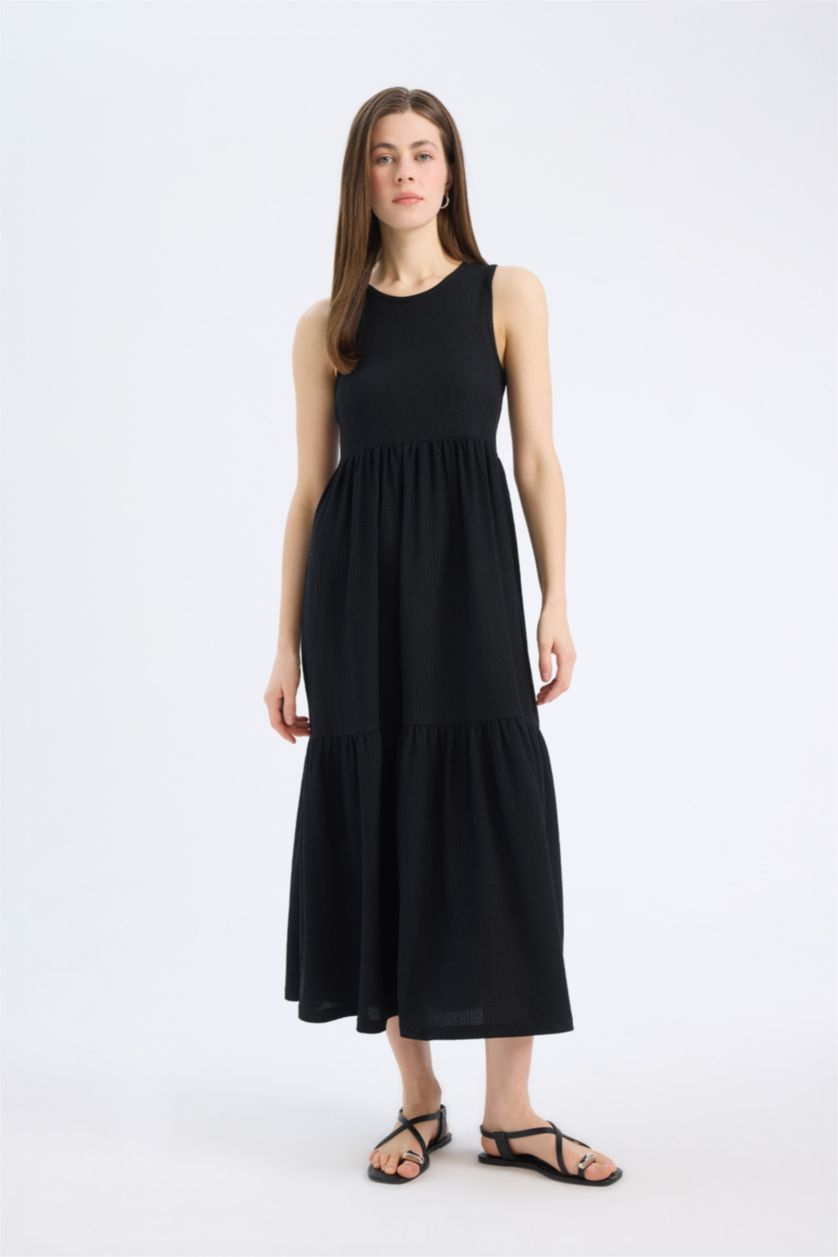 نساء أسود فستان ميدي كت منسوج بياخة مدورة