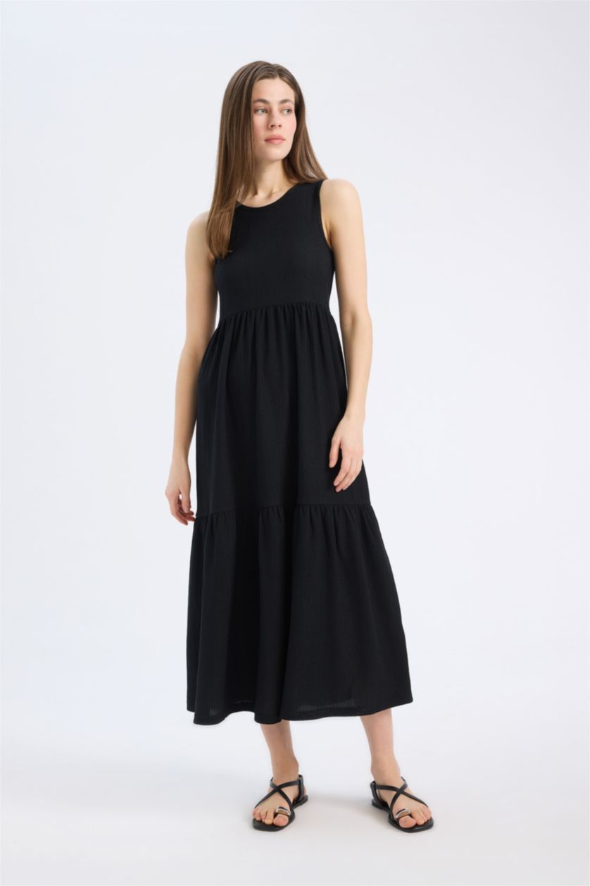 نساء أسود فستان ميدي كت منسوج بياخة مدورة