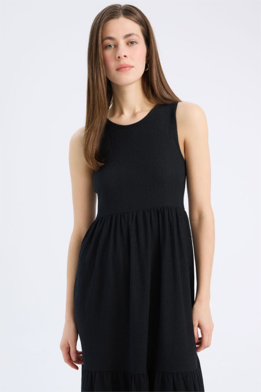 نساء أسود فستان ميدي كت منسوج بياخة مدورة