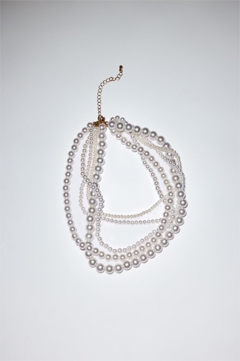 Women White 2 piece Necklace