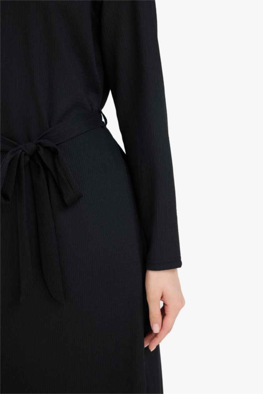 Kadın Siyah Regular Fit Bisiklet Yaka Bağlamalı Uzun Kollu Maxi Elbise