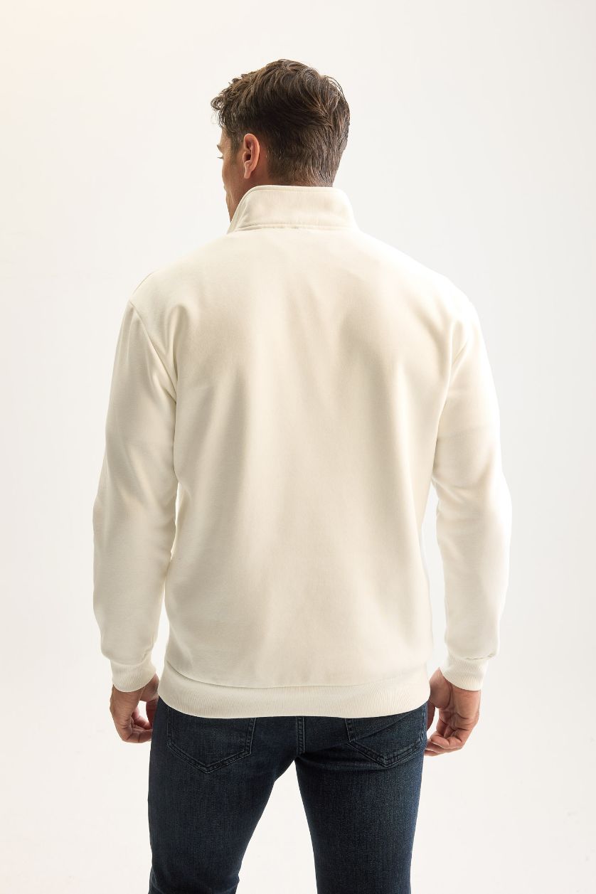 Erkek Kırık Beyaz 3 İplik Pamuklu Şardonlu İçi Polarlı Comfort Regular Fit Rahat Kalıp Dik Yaka Fermuarlı Kalın Sweatshirt