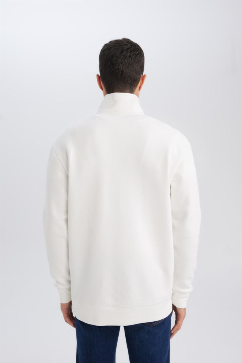 Erkek Kırık Beyaz 3 İplik Pamuklu Şardonlu İçi Polarlı Comfort Regular Fit Rahat Kalıp Dik Yaka Fermuarlı Kalın Sweatshirt