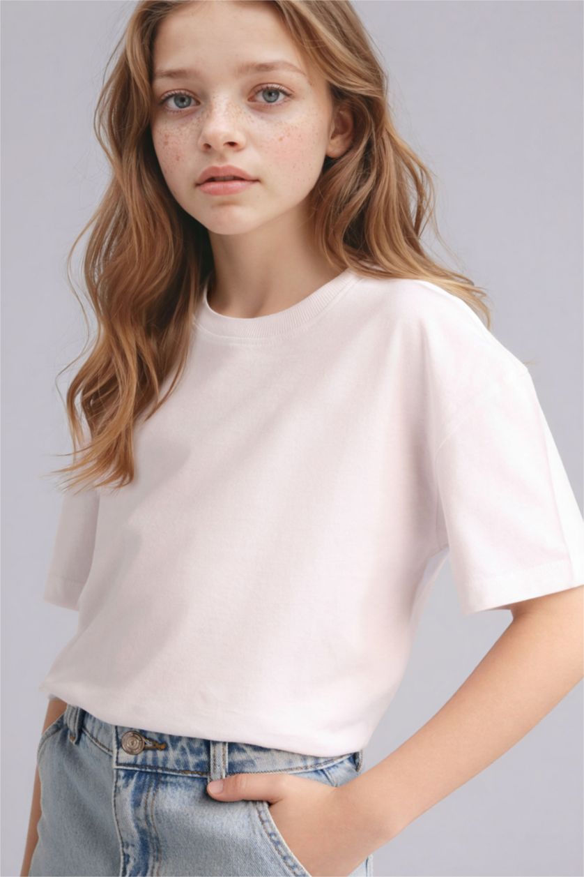 GIRLS & TEENS White Girl Relax Fit Crew Neck Short Sleeve T-Shirt