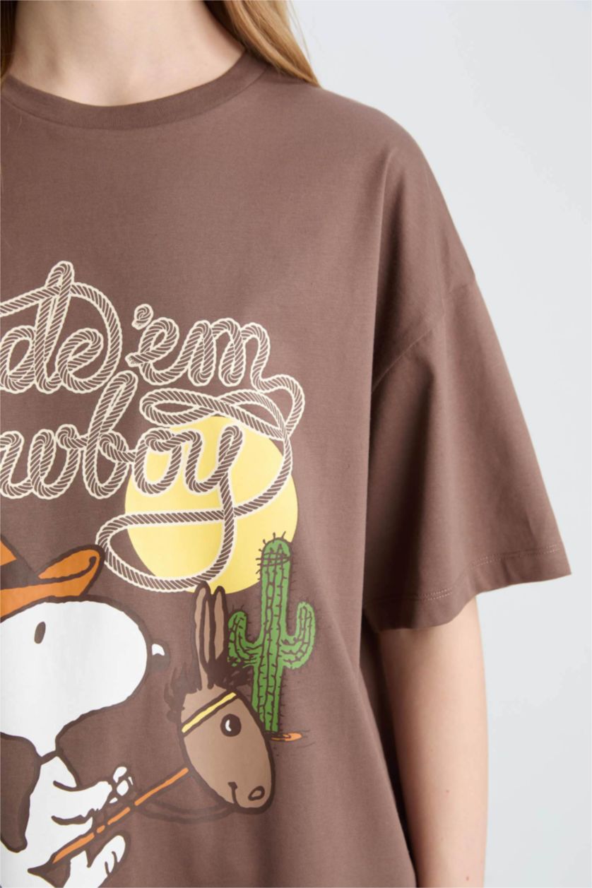 Kadın Kahve Snoopy Oversize Geniş Kalıp Bisiklet Yaka Kısa Kollu Tişört