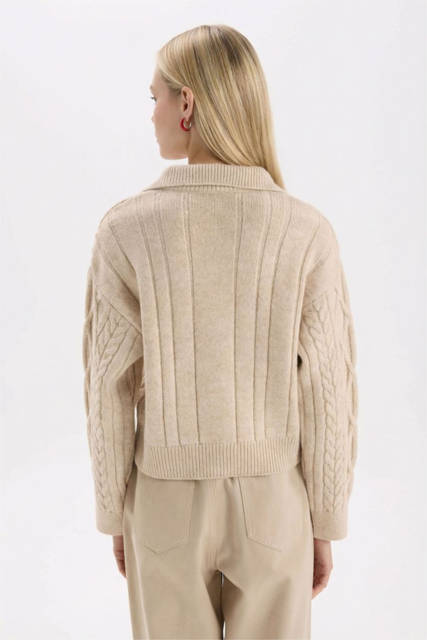 Kadın Ekru Regular Fit Polo Yaka Fermuarlı Triko Hırka