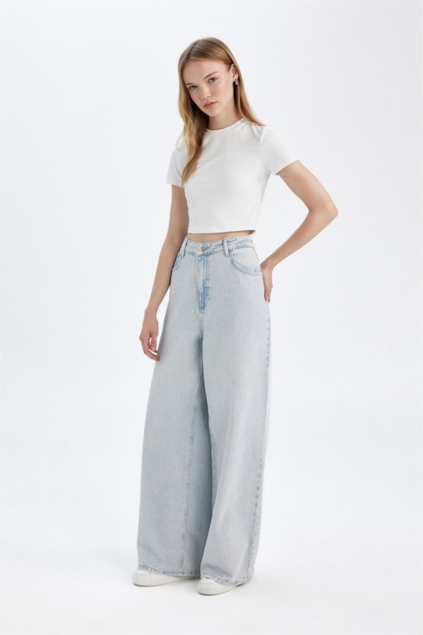 Kadın Açık Mavi Wide Baggy Fit Ekstra Geniş Kalıp Normal Bel Ekstra Geniş Paça Jean Yıkamalı Pantolon