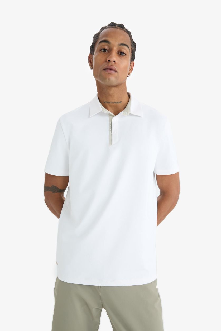 Erkek Beyaz Esnek Kumaş Standart Fit Polo Yaka Sporcu Kısa Kollu Tişört