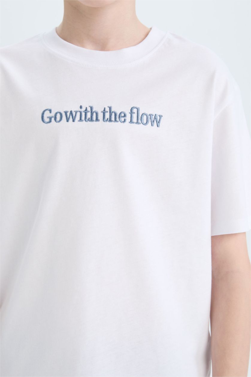 Erkek Çocuk - Genç Erkek Beyaz Bisiklet Yaka Nakışlı Kısa Kollu Tişört Erkek Çocuk