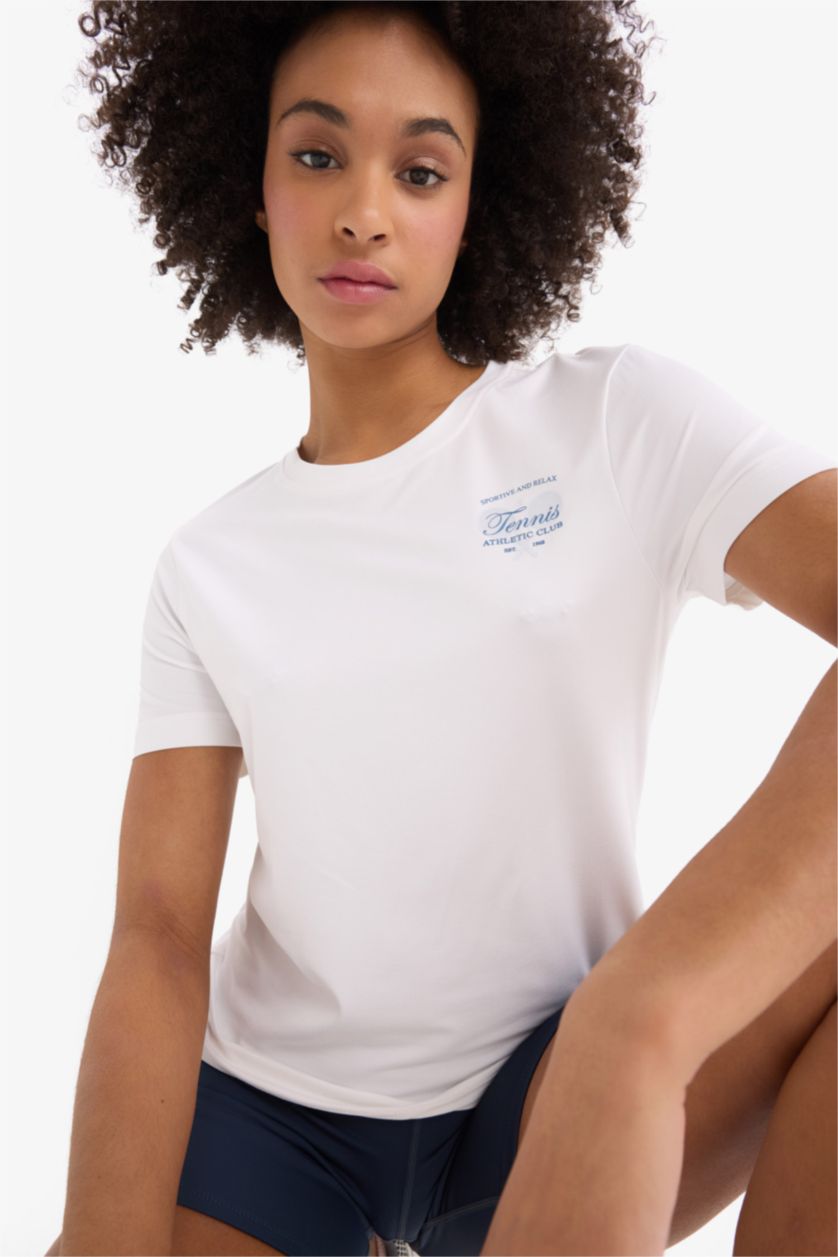 Kadın Beyaz Oversize Geniş Kalıp Bisiklet Yaka Baskılı Sporcu Kısa Kollu Tişört