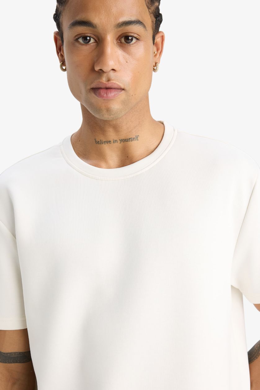 Erkek Ekru Standart Fit Modal Kumaş Bisiklet Yaka Baskılı Sporcu Kısa Kollu Tişört