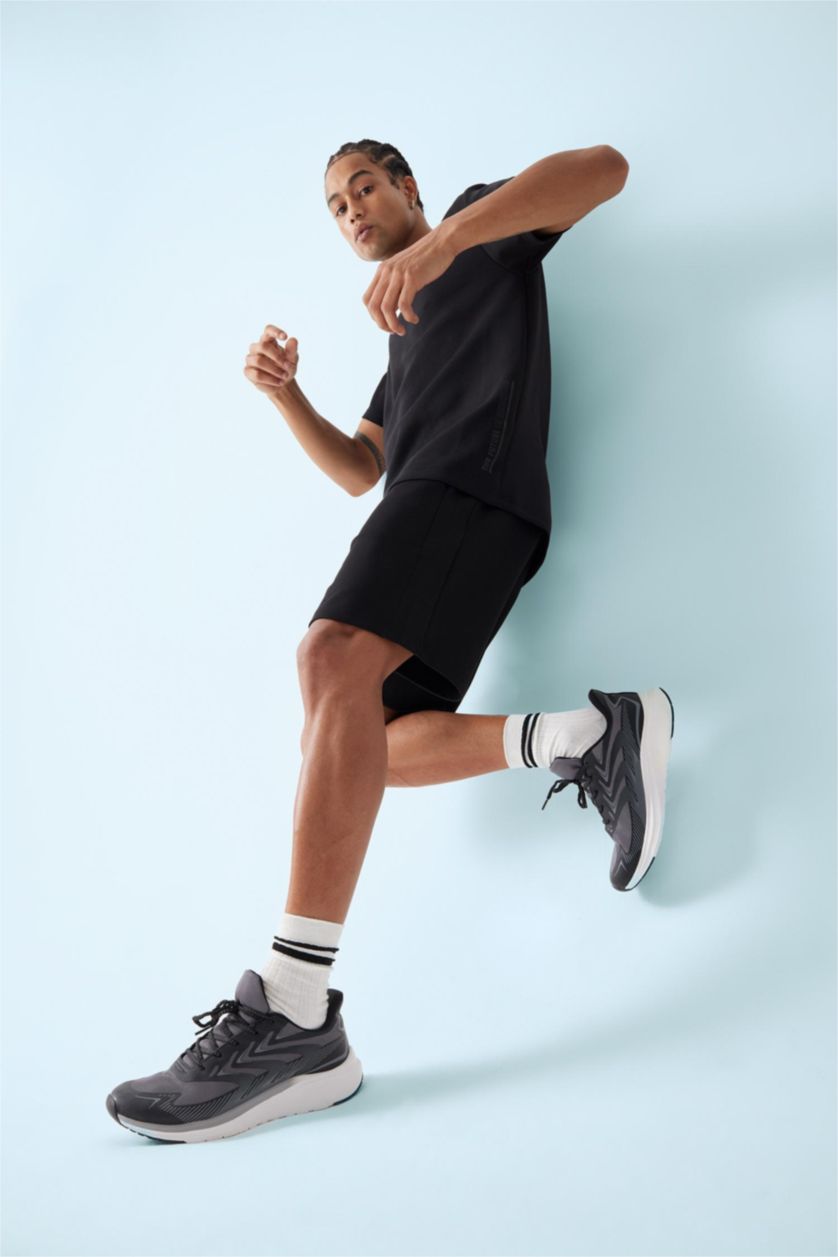 Erkek Siyah Standart Fit Modal Kumaş Sporcu Kısa Paça Şort