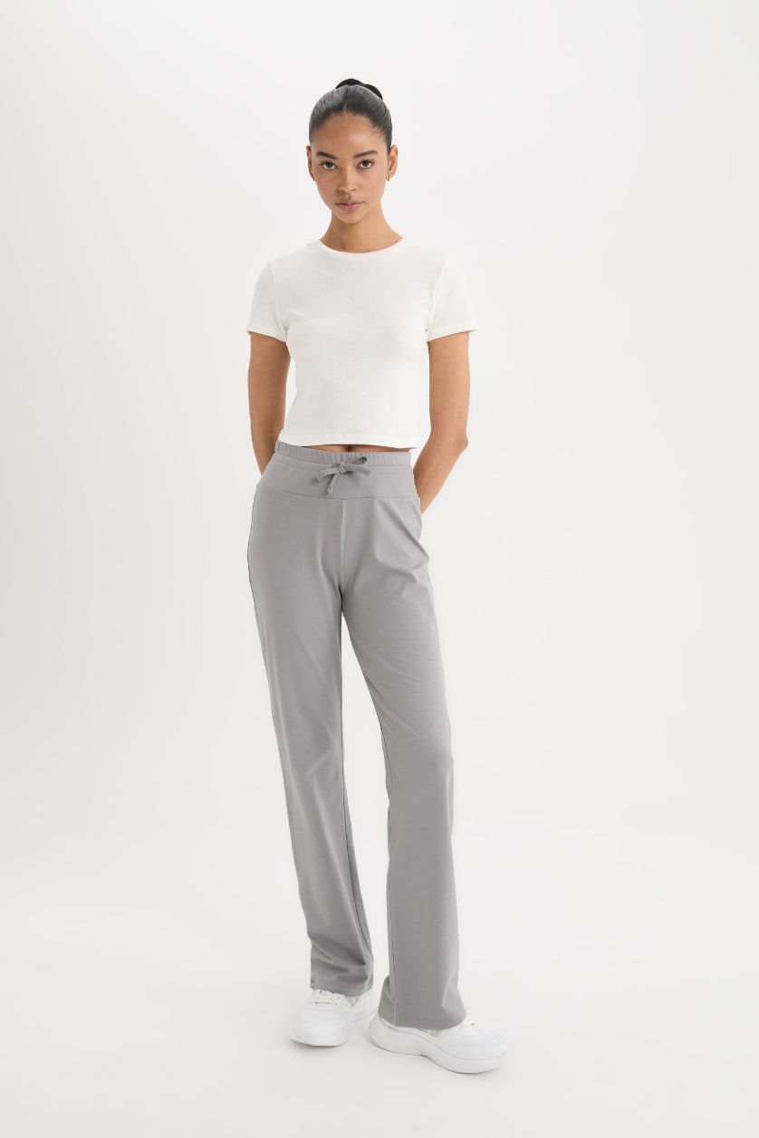 Женщины Серый Джинсы с расклешенными брюками (Flare Fit), стандартная длина от DeFactoFit