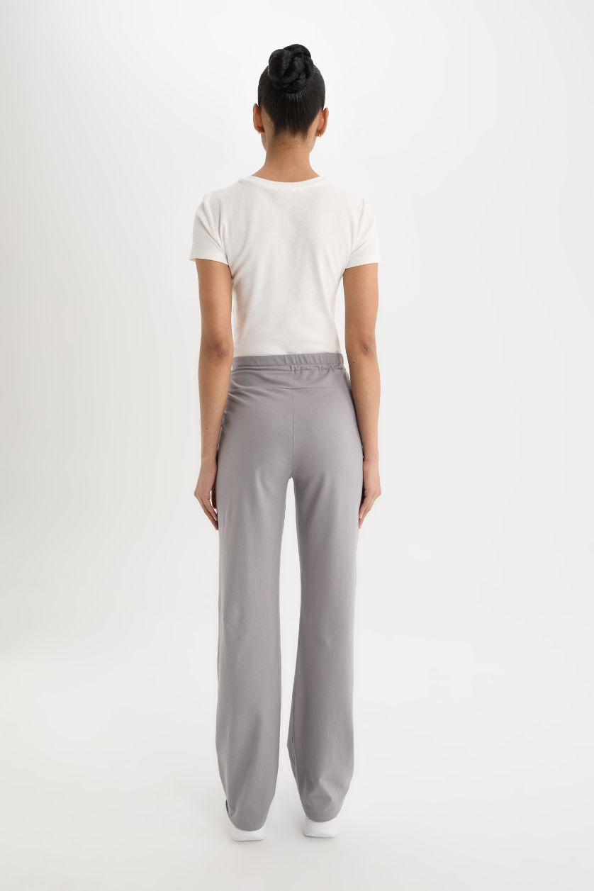 Женщины Серый Джинсы с расклешенными брюками (Flare Fit), стандартная длина от DeFactoFit