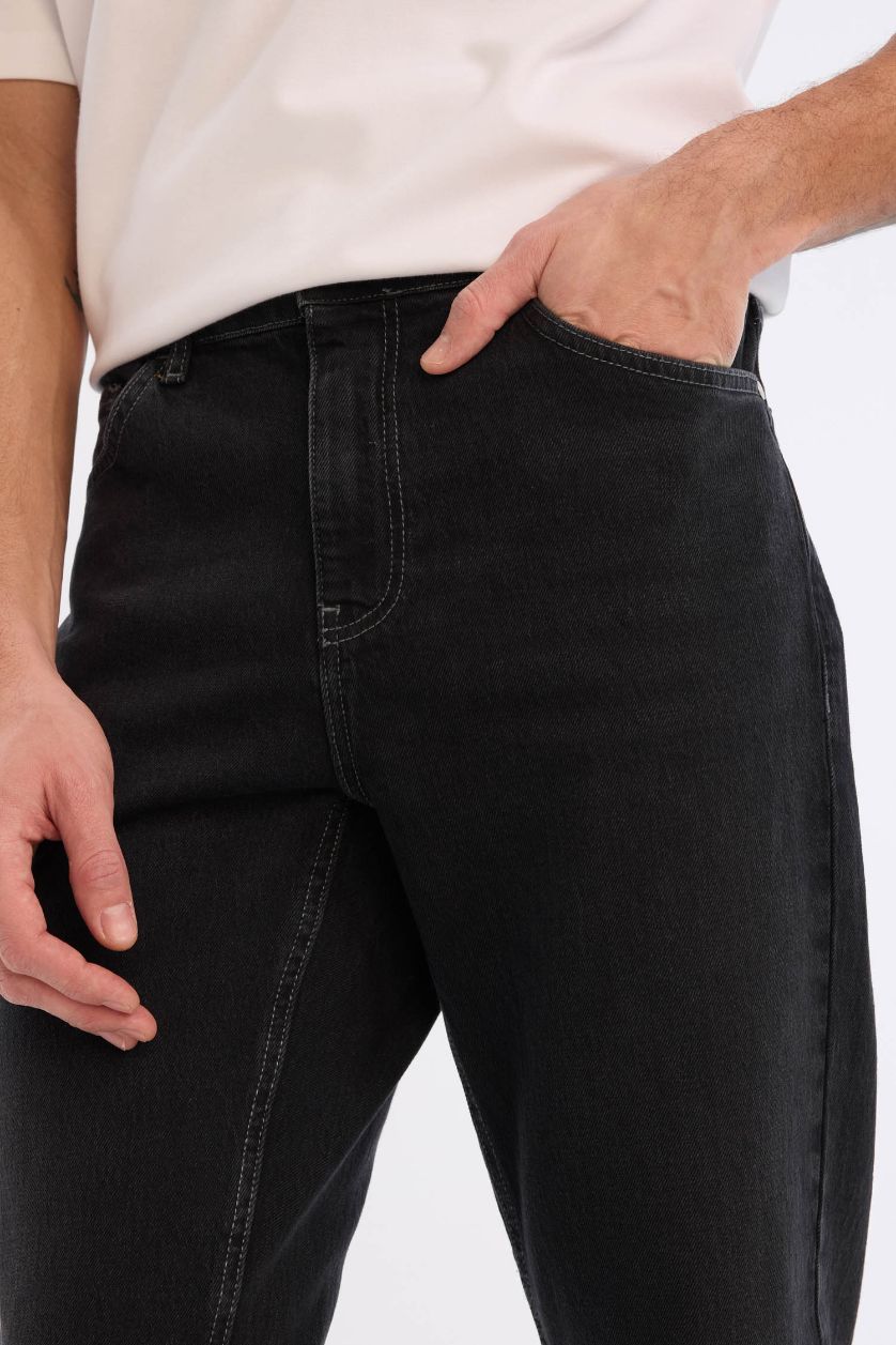 Erkek Siyah Slim Tapered Fit Dar Kalıp Normal Bel Daralan Paça Jean Pantolon