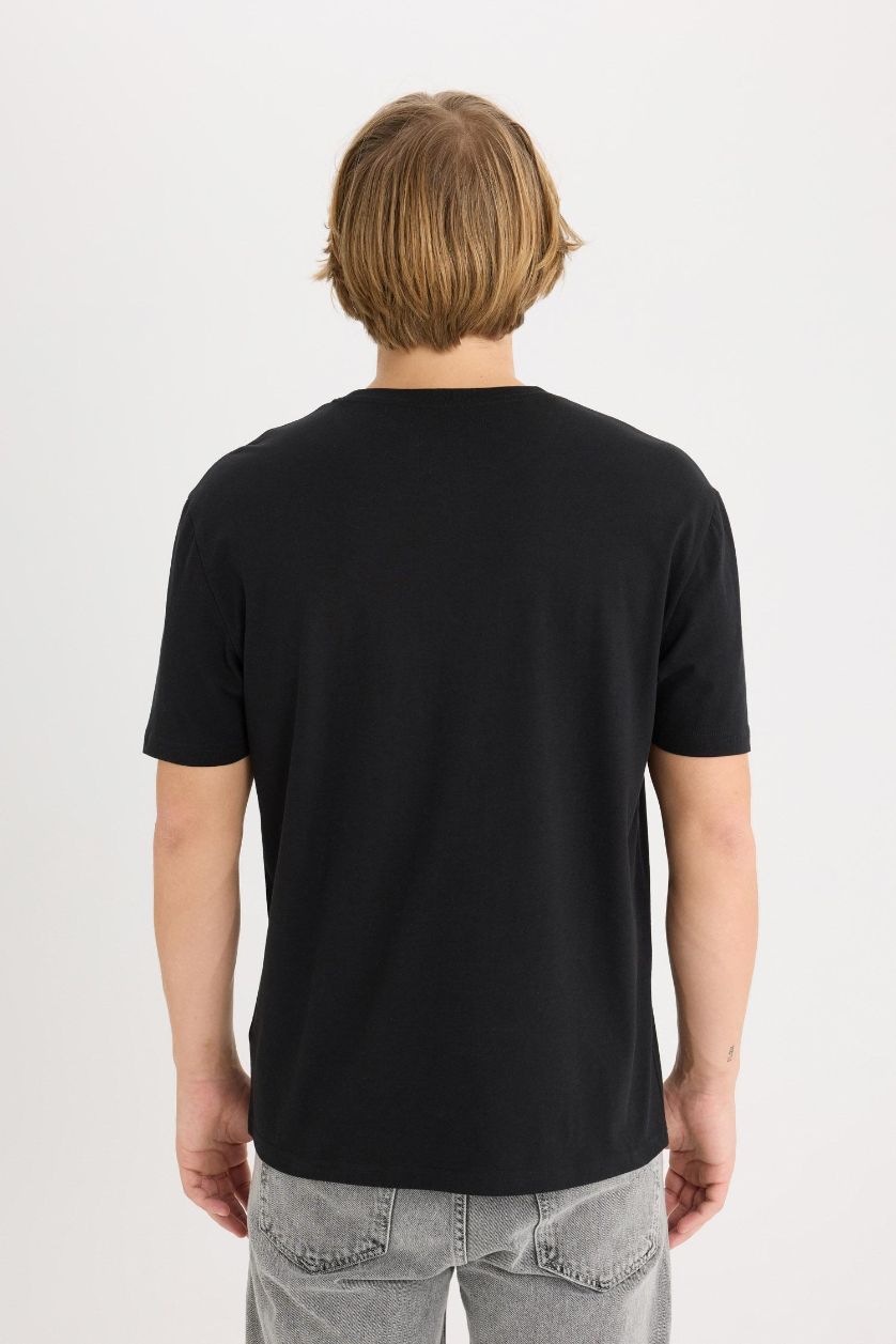 Erkek Siyah %100 Pamuk Regular Fit Bisiklet Yaka Baskılı Kısa Kollu Tişört