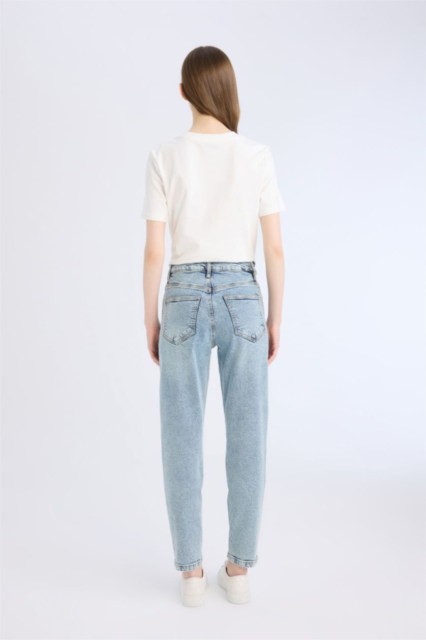 WOMAN Light Indigo Lina Comfort Mom High Waist Ankle Length Jeans