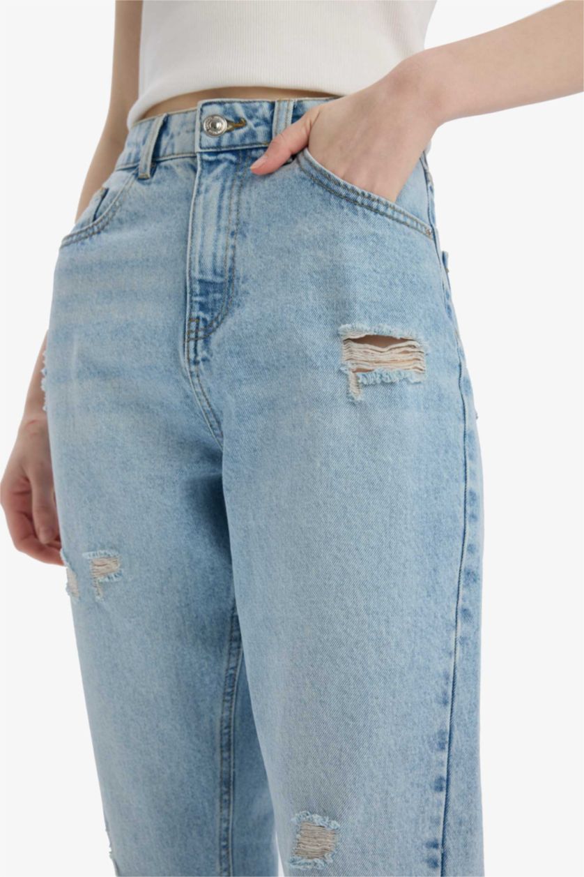 حريمي أزرق فاتح بنطلون جينز لينا موم فيت بتفاصيل ممزقة وخصر عالي