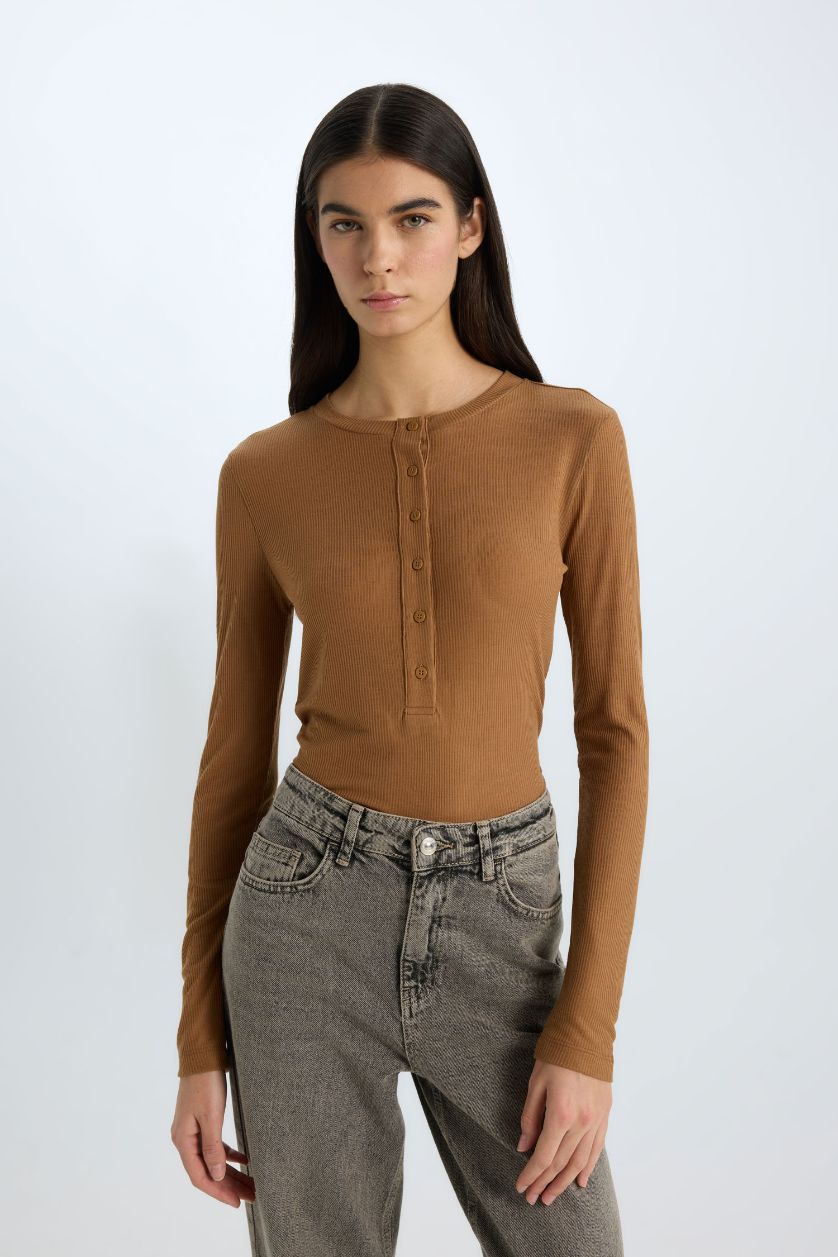 نساء كامل بودي تريكو سليم مضلع برقبة مستديرة