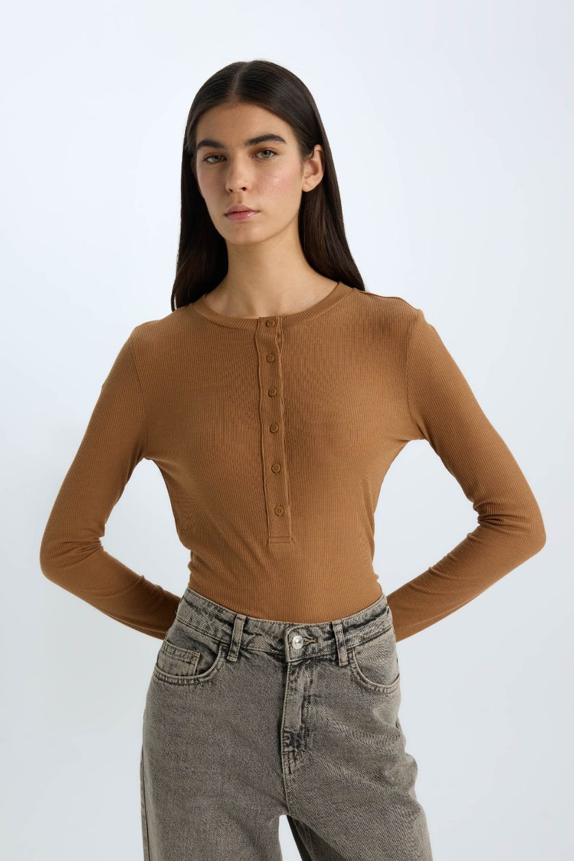 نساء كامل بودي تريكو سليم مضلع برقبة مستديرة