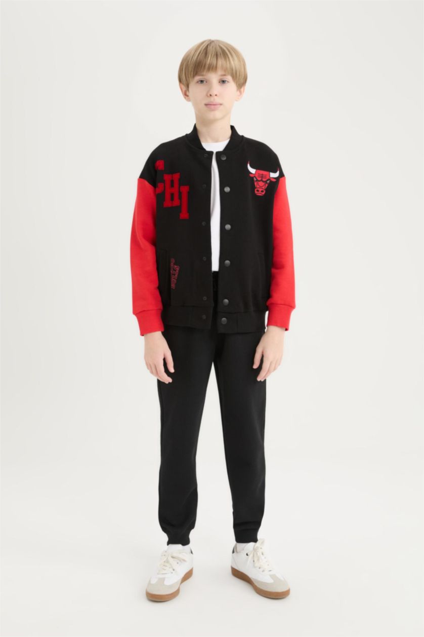 Erkek Çocuk - Genç Erkek Siyah Erkek Çocuk NBA Chicago Bulls Kolej Yaka Çıtçıtlı Sırt Baskılı Bomber Ceket