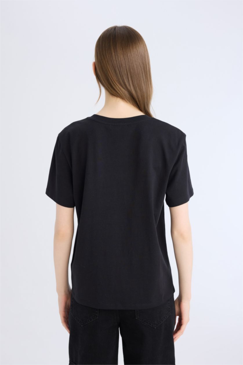 Kadın Siyah Regular Fit V Yaka Basic Düz Kısa Kollu Tişört