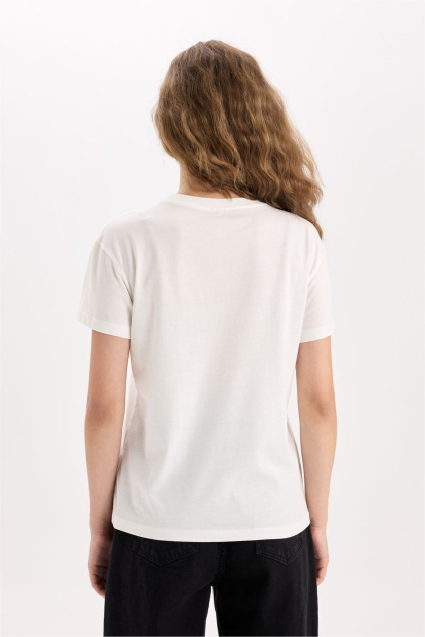 Kadın Kırık Beyaz Regular Fıt Bisiklet Yaka Baskılı Kısa Kollu Tişört