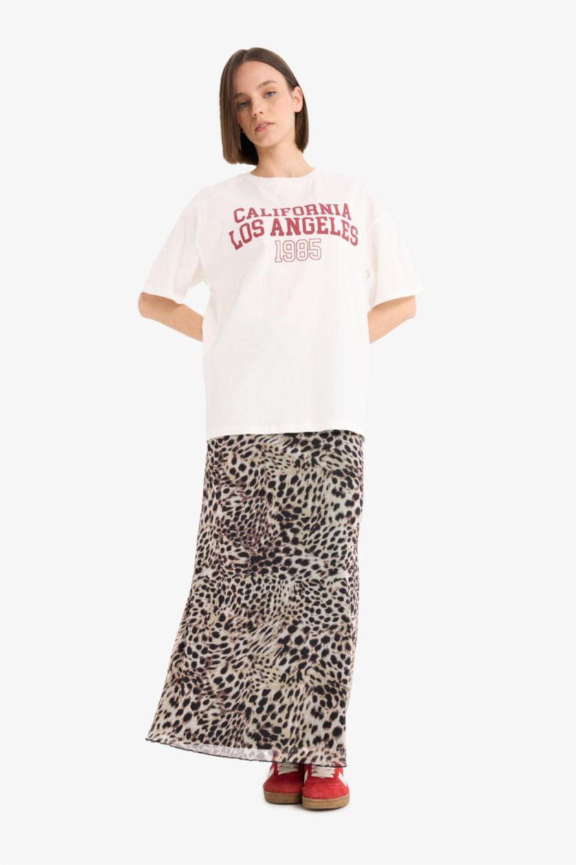 Woman White Oversize Fit Crew Neck Short Sleeve T-Shirt