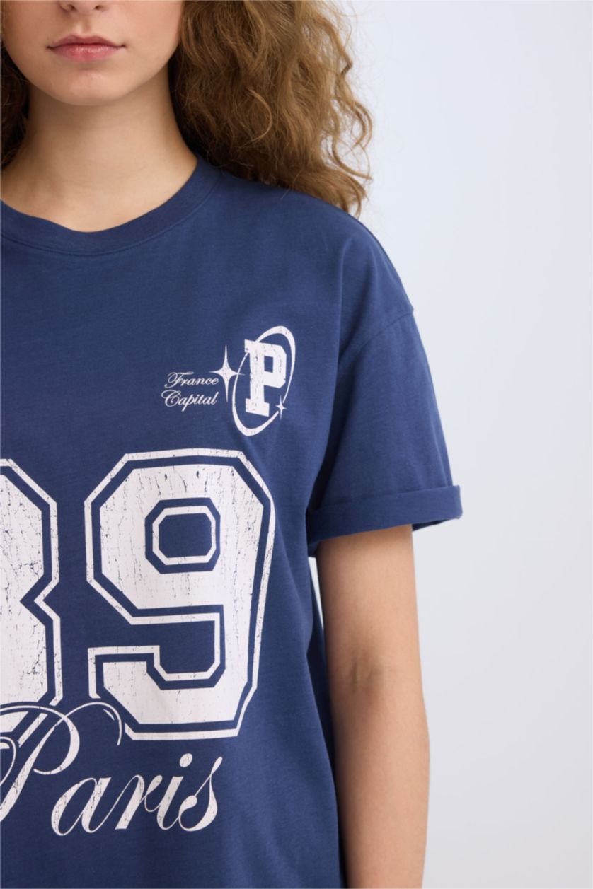 نساء نيلي تيشيرت نص كم اوفر سايز برقبة مستديرة