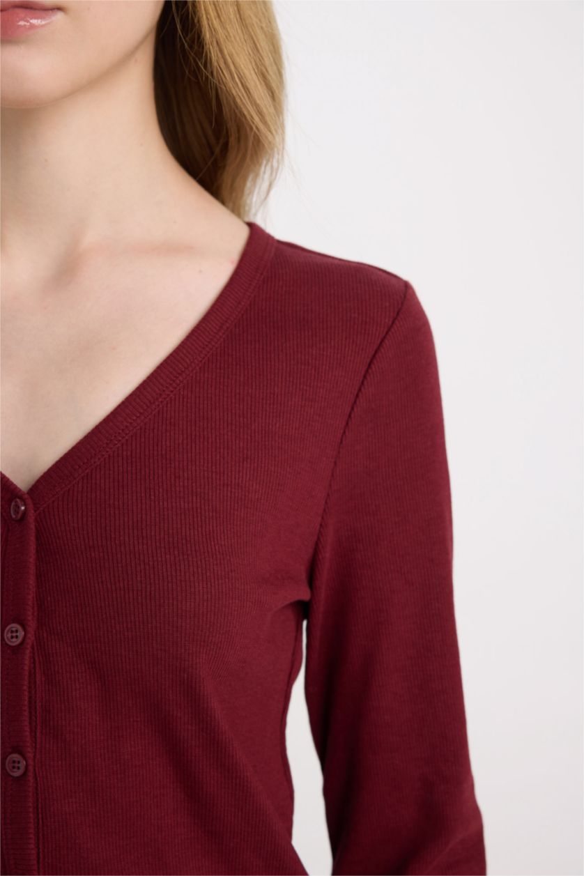 FEMME Bordeaux Cardigan Slim basique à col en V