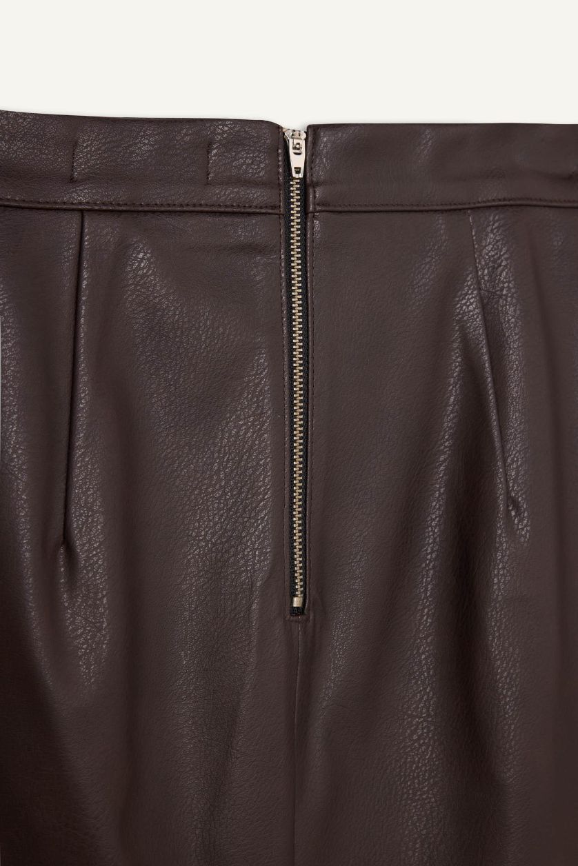 نساء بني غامق تنورة قصيرة جلد صناعي قصة A بخصر عالي