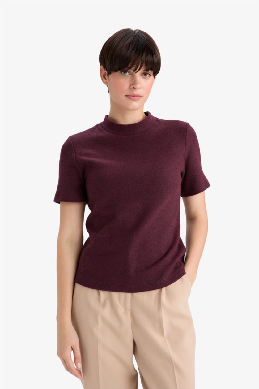 Kadın Bordo Slim Fit Dar Kesim Yarım Balıkçı Yaka Basic Düz Kısa Kollu Bordo Tişört