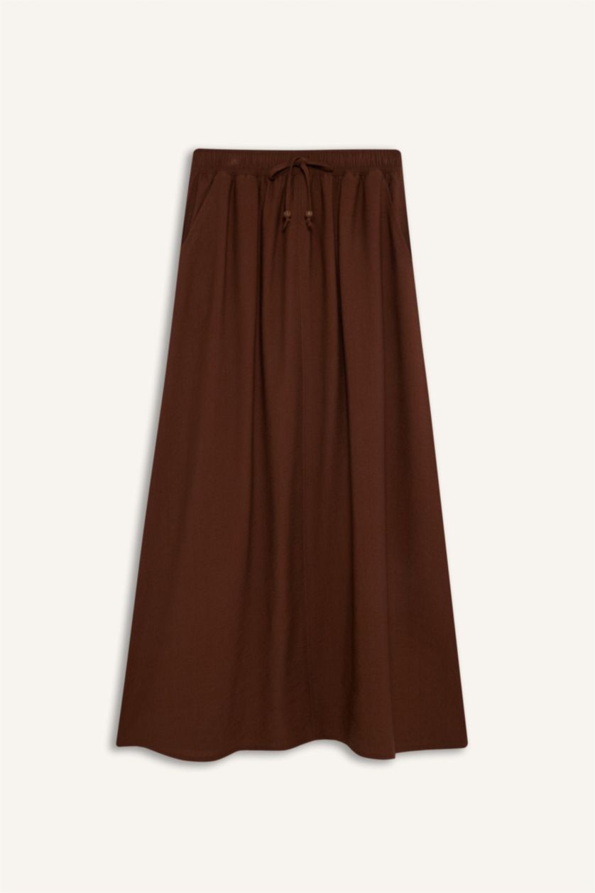 WOMAN Brown A Cut