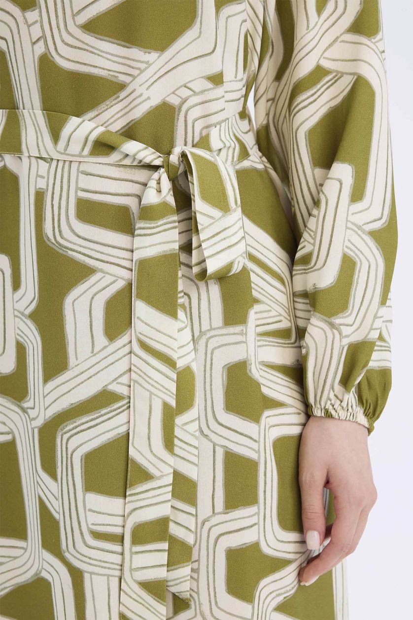 Kadın Haki Regular Fit Bisiklet Yaka Desenli Kuşaklı Uzun Kollu Maxi Elbise