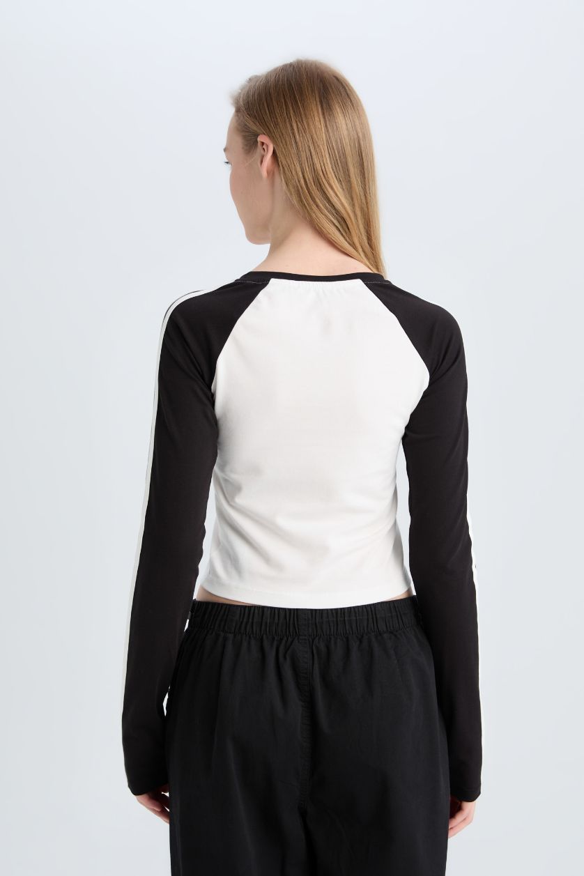 Woman Black Slim Fit Camisole Long Sleeve T-Shirt