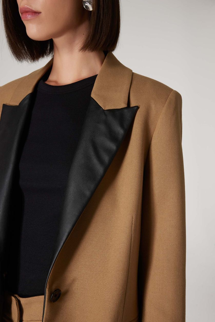 Kadın Meşe Yeşili Sorbe x DeFacto Oversize Geniş Kalıp Ceket Yaka Suni Deri Detaylı Düğmeli Blazer Ceket