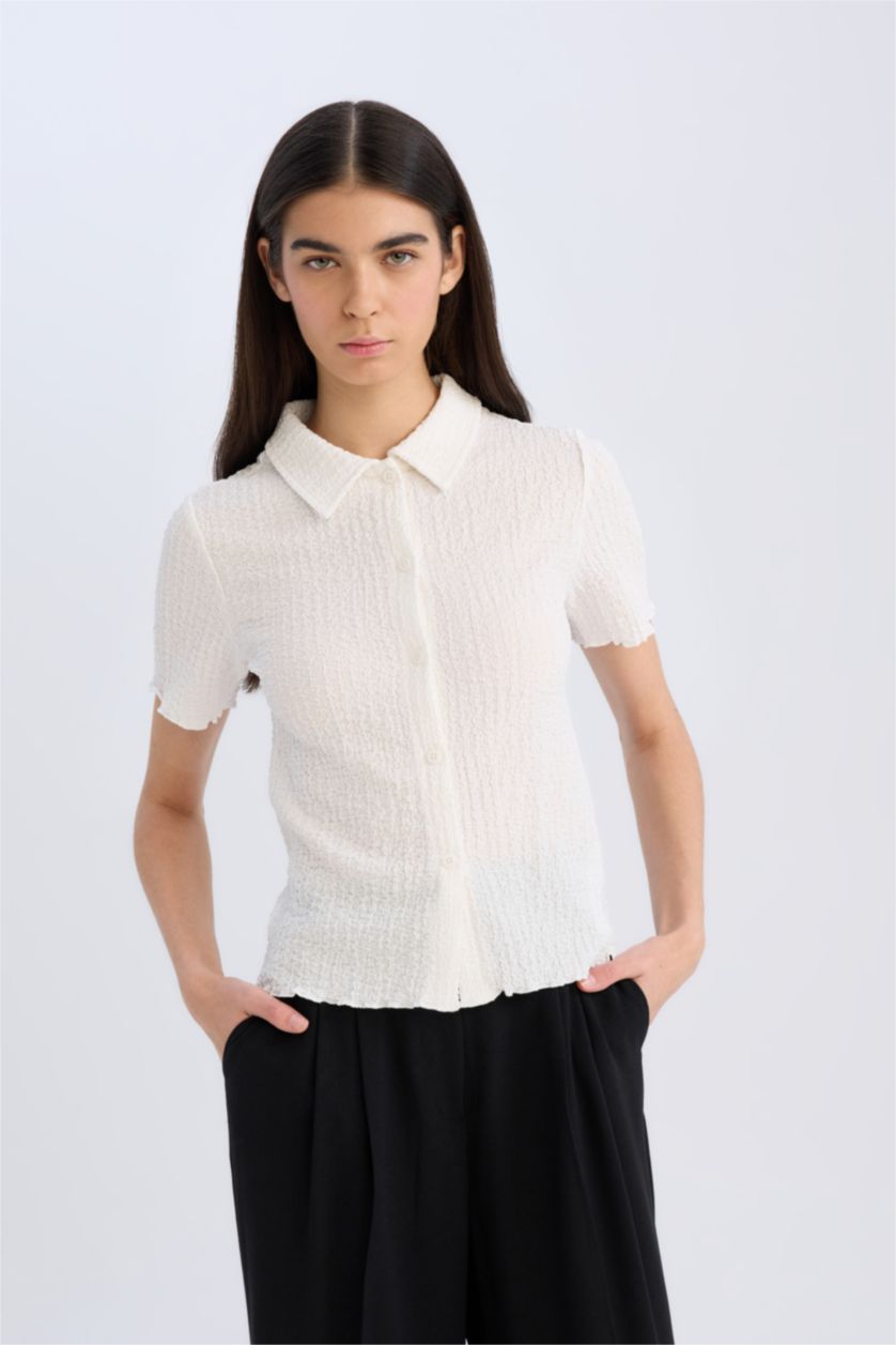 Woman Ecru Slim Fit Polo Collar Short Sleeve T-Shirt